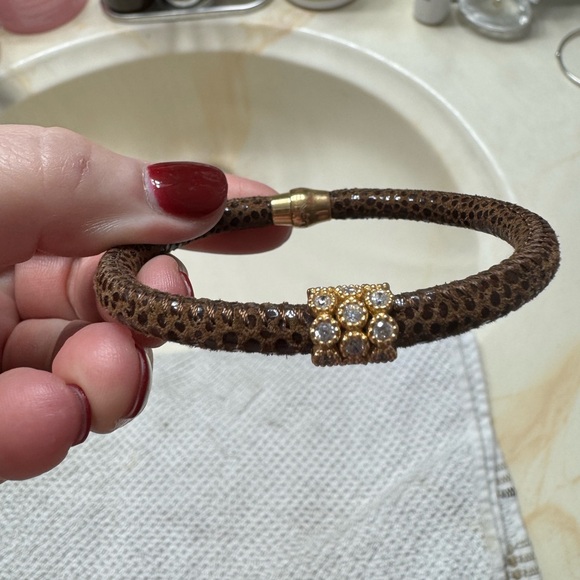 Unique bracelet - Picture 2 of 3